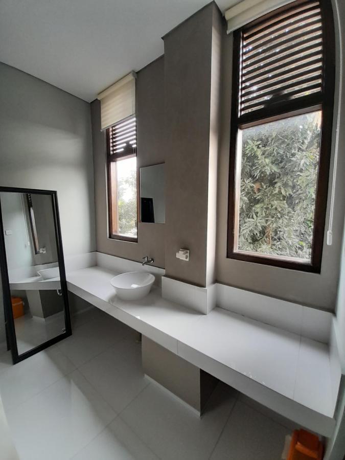 Sabi Guest House - Strategic Family -Married Couples Only- Hostel In Prawirotaman Yogyakarta Exteriér fotografie