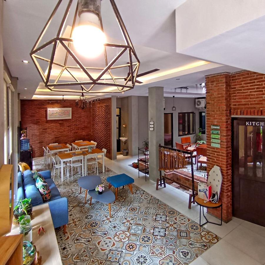 Sabi Guest House - Strategic Family -Married Couples Only- Hostel In Prawirotaman Yogyakarta Exteriér fotografie