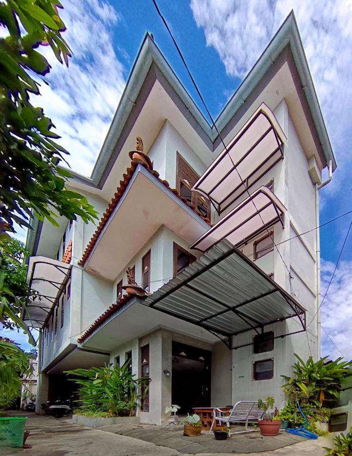 Sabi Guest House - Strategic Family -Married Couples Only- Hostel In Prawirotaman Yogyakarta Exteriér fotografie
