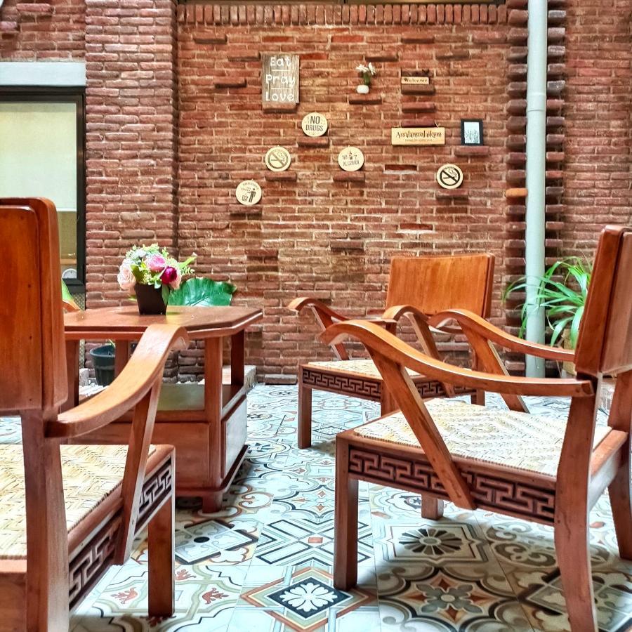 Sabi Guest House - Strategic Family -Married Couples Only- Hostel In Prawirotaman Yogyakarta Exteriér fotografie